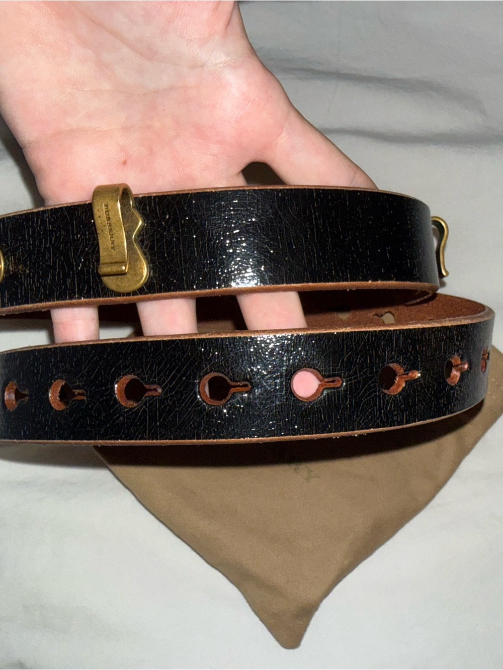 Burberry Ashmore belt in crinkled black leather with gold buckle